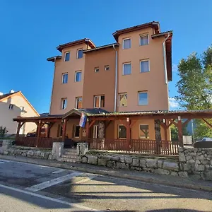 Dijana krevet i doručak Gracac (Zadar)