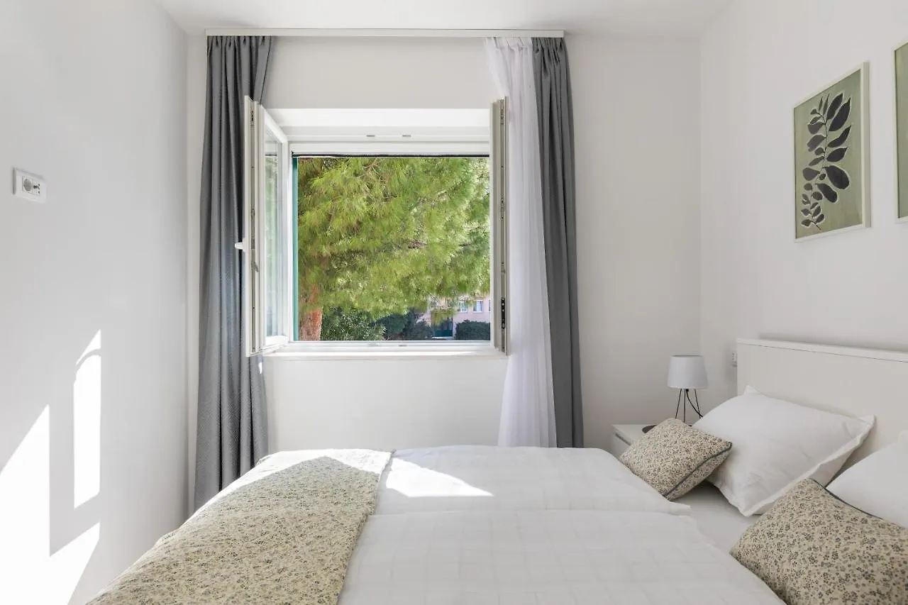 Apartment Cool Suite Split